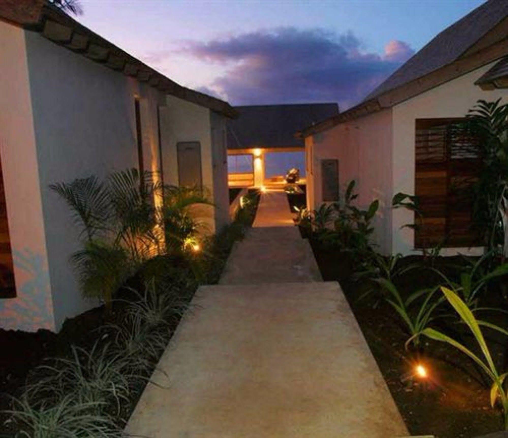 Villa 25 Port Vila Exterior foto